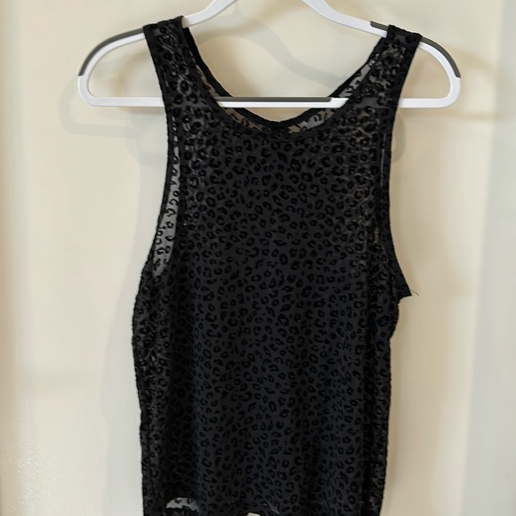 ZYIA ACTIVE ANIMAL PRINT TOP. SHEER SIZE SMALL - Picture 1 of 5